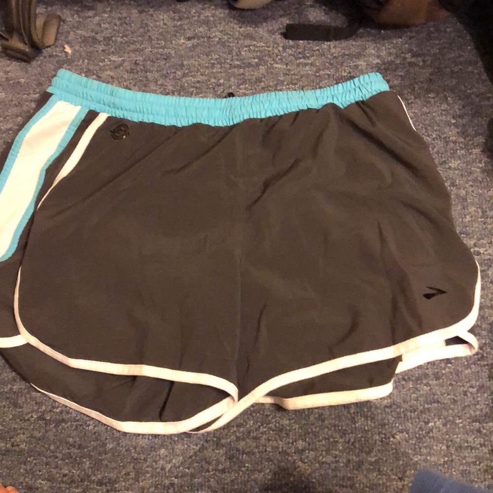 Brooks blue gray shorts size L with drawstring